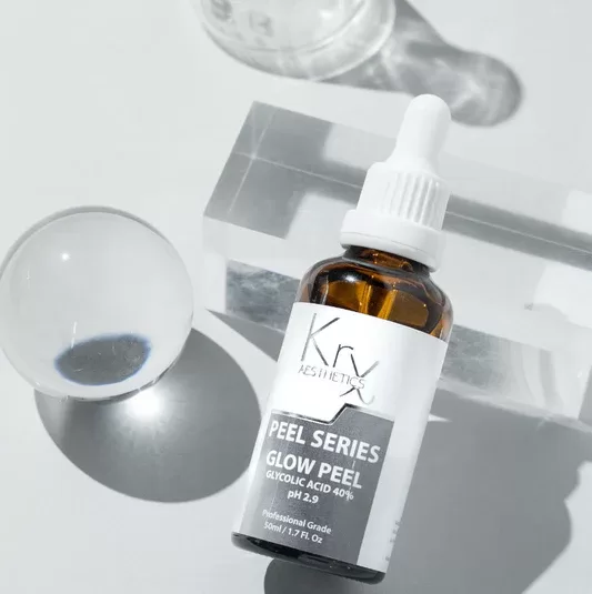 PĪLINGS "GLOW LIFT PEEL" AR V-TOX MASKU